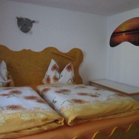 Langen am Arlberg Haus Jochum Bed & Breakfast エクステリア 写真
